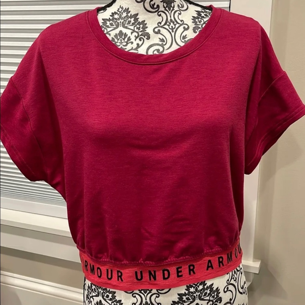 Women’s Under Armour Crop Top Shirt